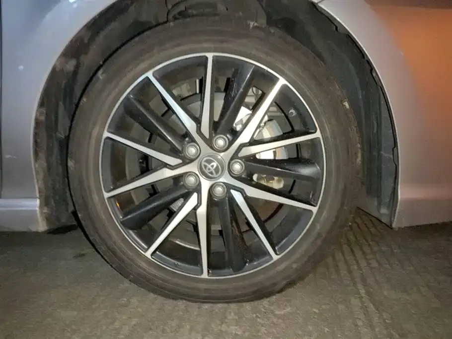 Toyota Camry 2023 из CN, фото 6