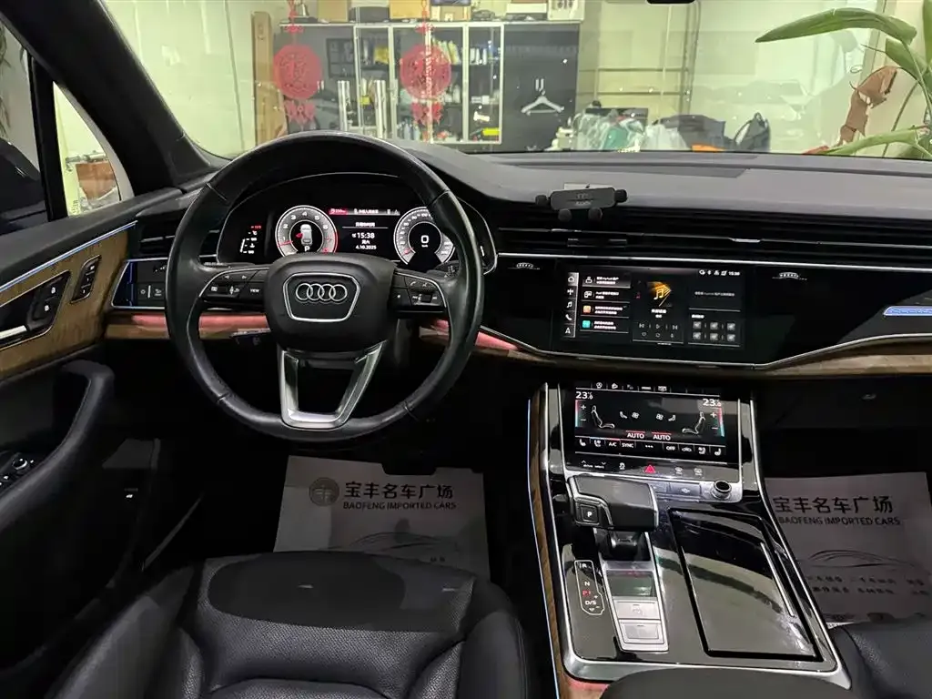 Audi Q7 2022 из CN, фото 5