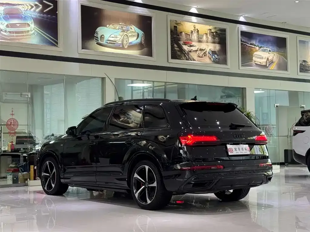 Audi Q7 2022 из CN, фото 7