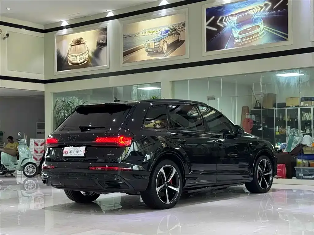 Audi Q7 2022 из CN, фото 9