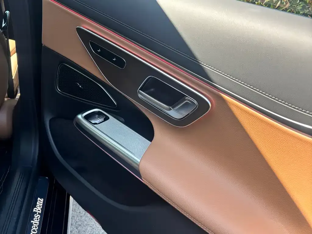 Mercedes-Benz E-Class 2025 из CN, фото 10