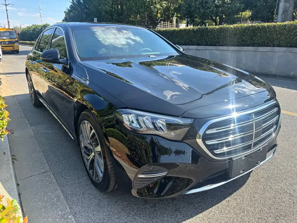 Mercedes-Benz E-Class 2025 из CN, фото 3