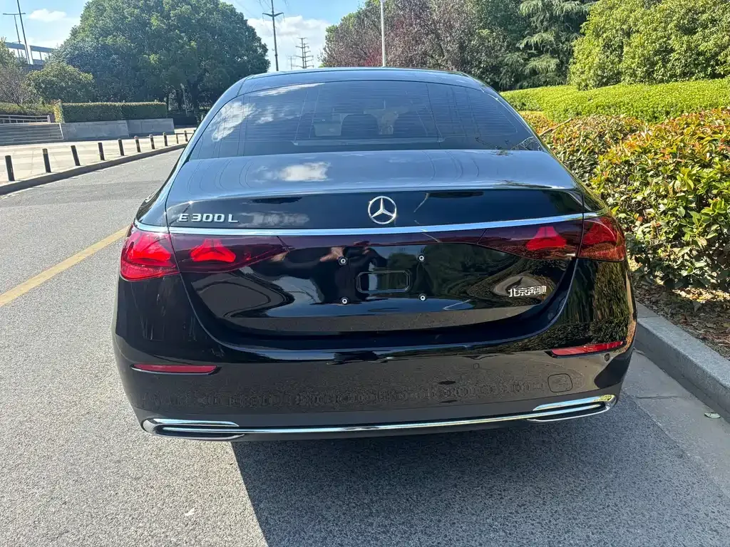 Mercedes-Benz E-Class 2025 из CN, фото 5