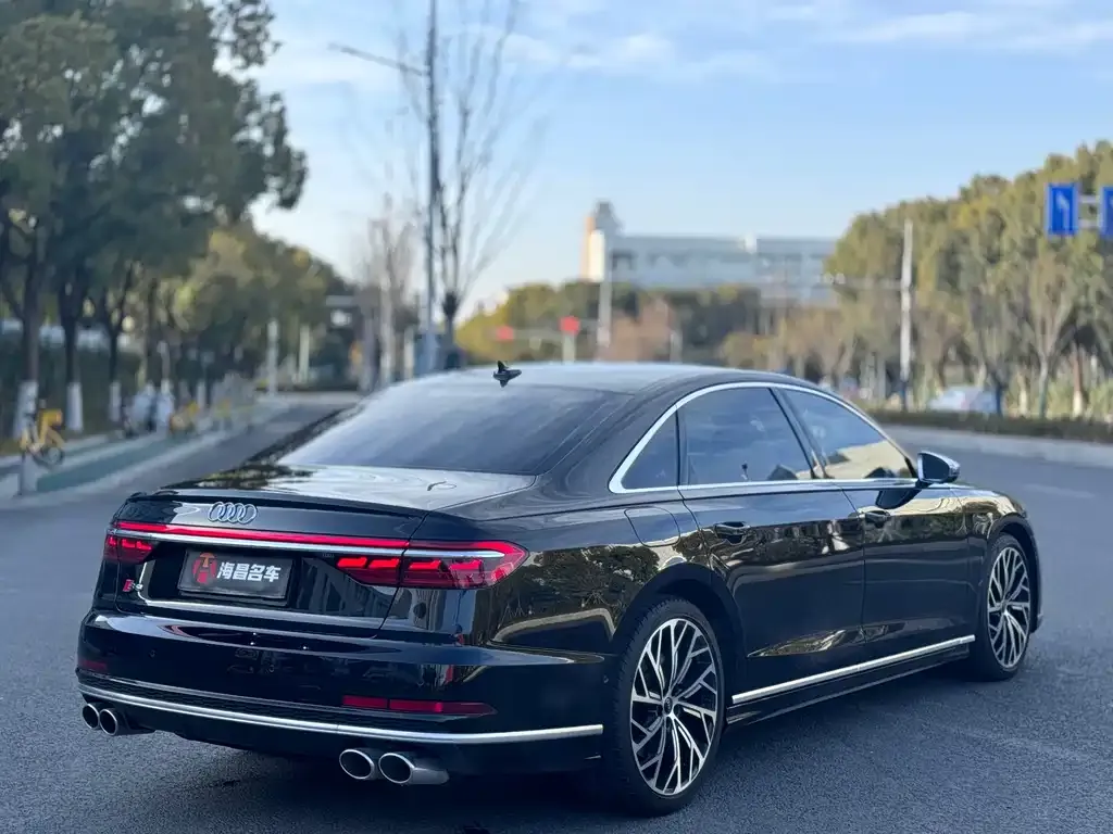 Audi S8 2022 из CN, фото 6