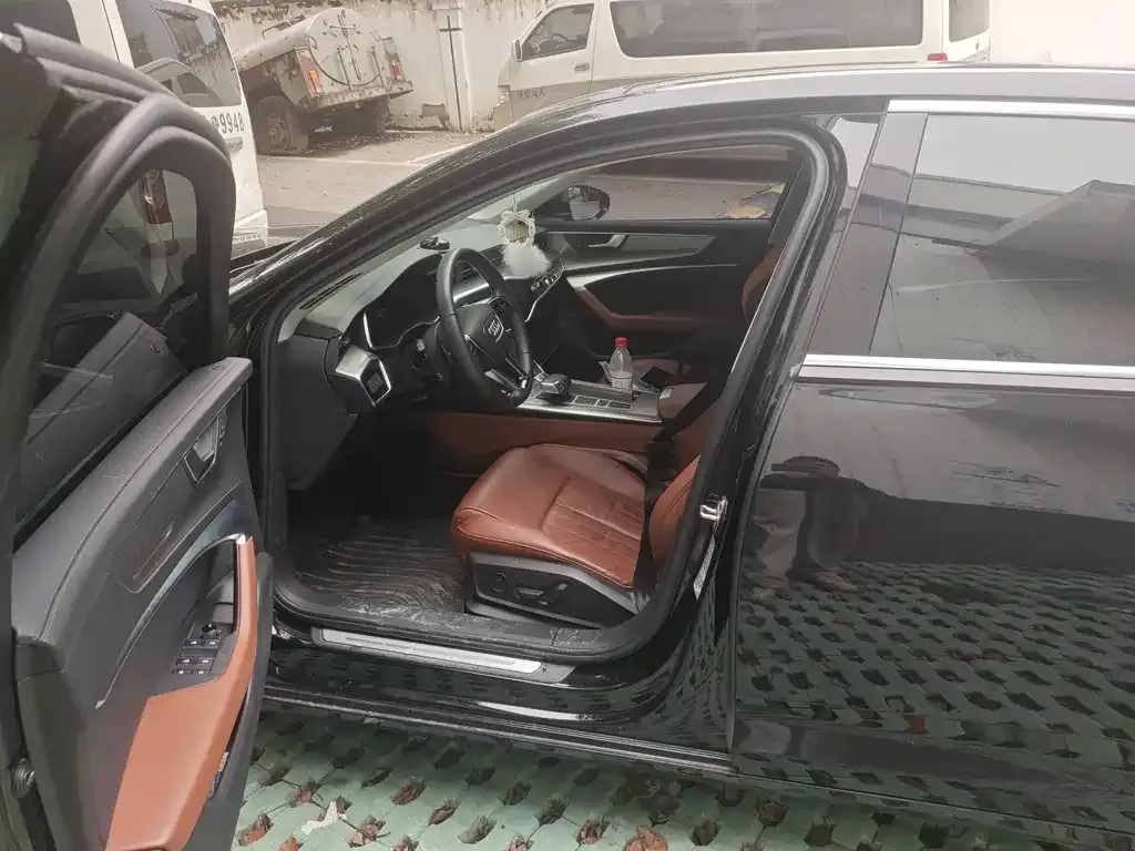 Audi A6L 2021 из CN, фото 2