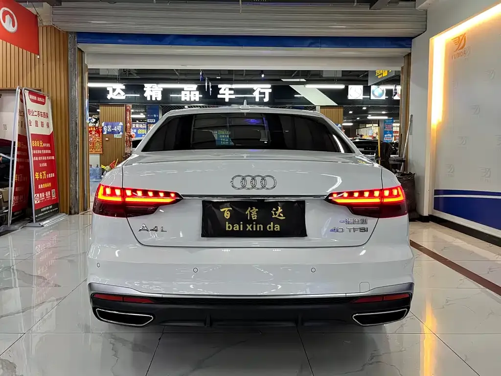 Audi A4L 2021 из CN, фото 4