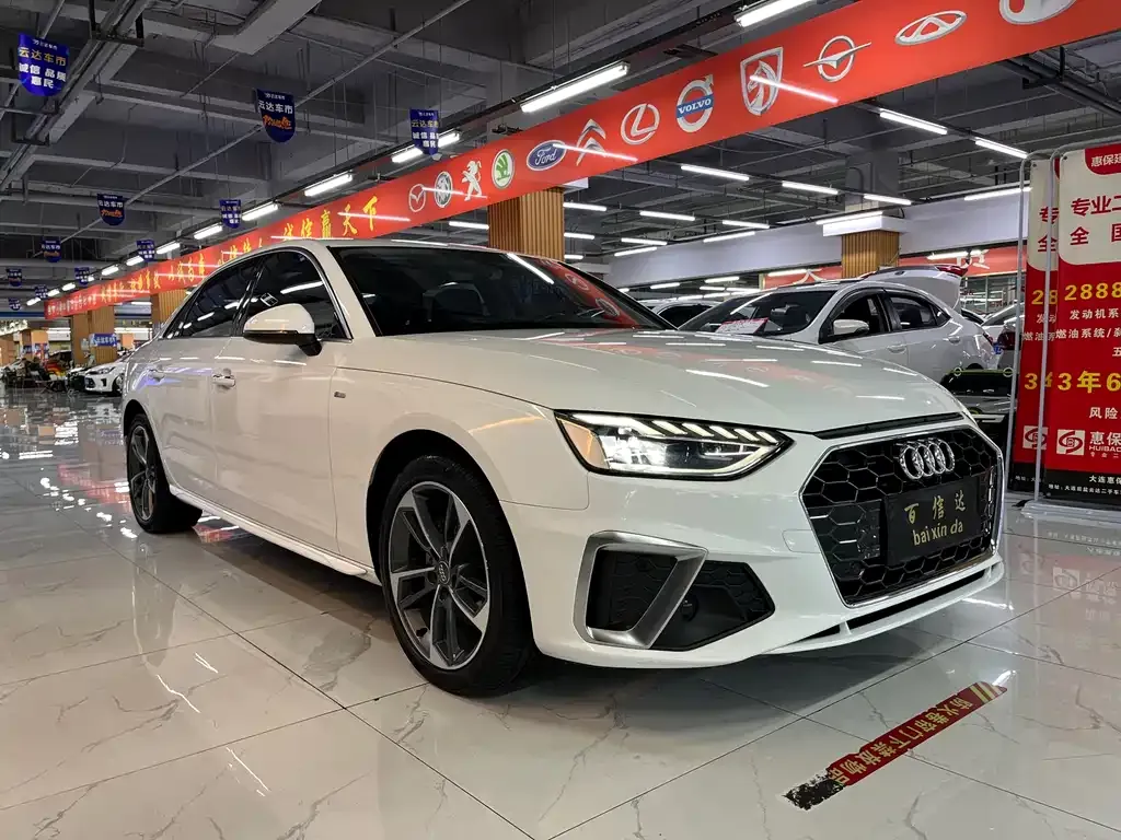 Audi A4L 2021 из CN, фото 6