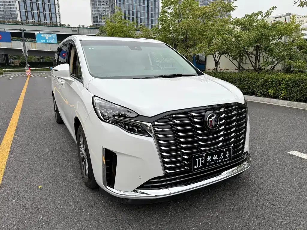 Buick GL8 2023 из CN, фото 3