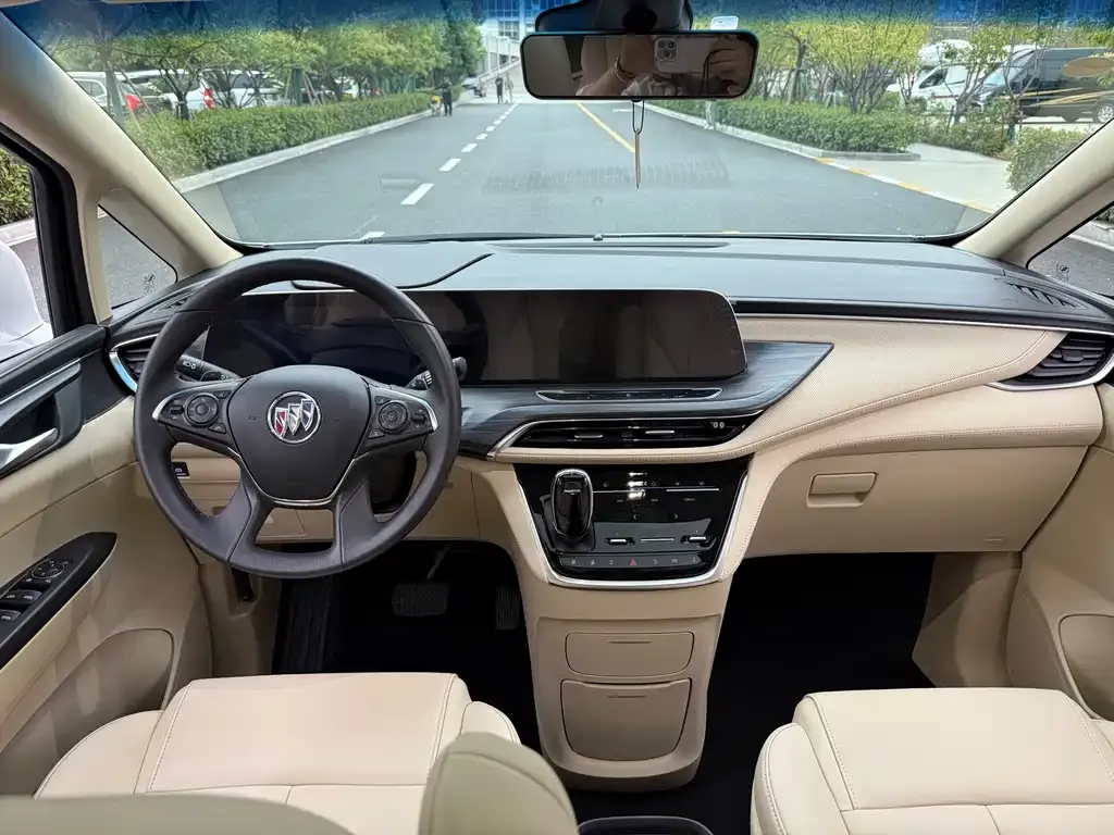 Buick GL8 2023 из CN, фото 8