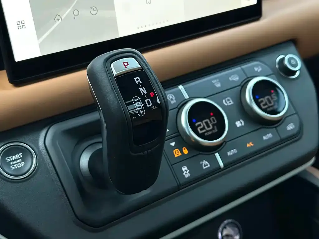 Land Rover Defender 2023 из CN, фото 9