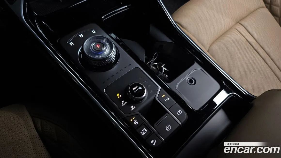 Kia Sorento — фото 9