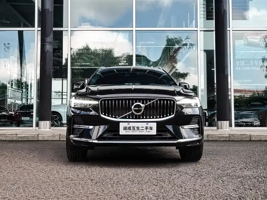 Volvo XC60 — фото 2