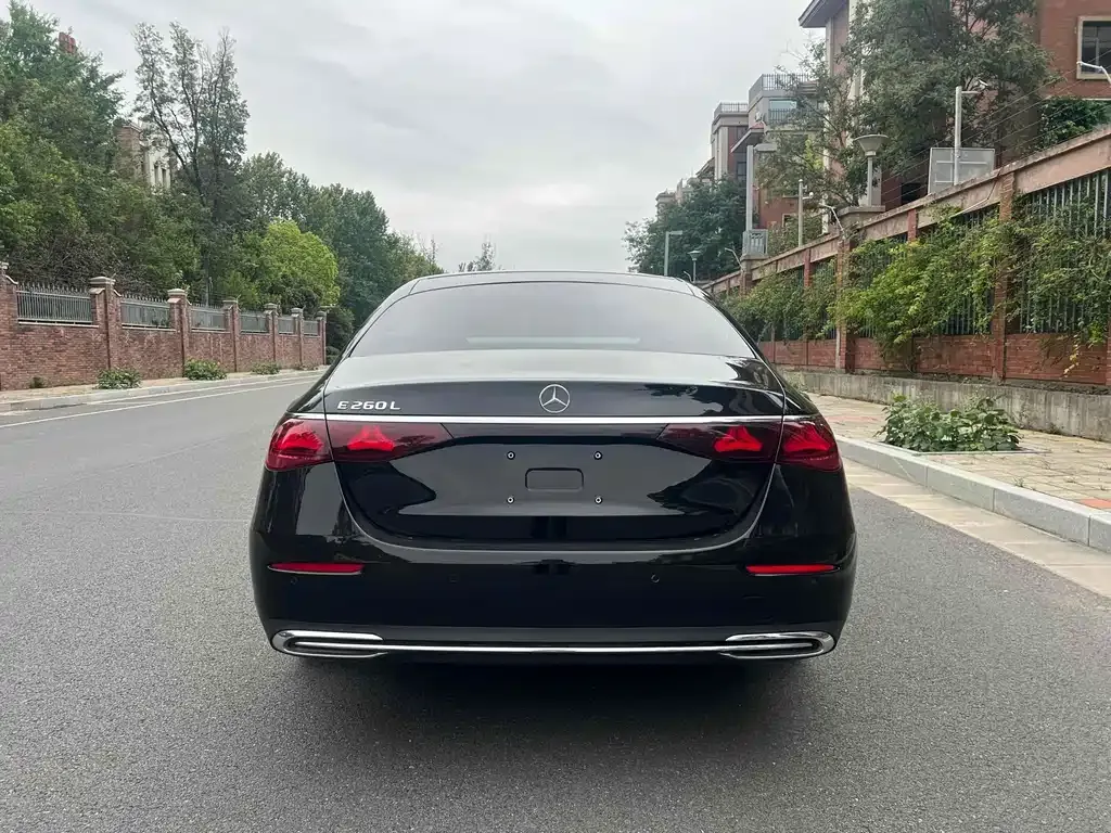 Mercedes-Benz E-Class 2025 из CN, фото 10