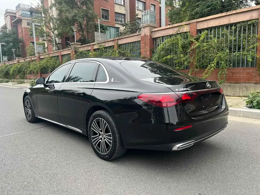 Mercedes-Benz E-Class 2025 из CN, фото 9