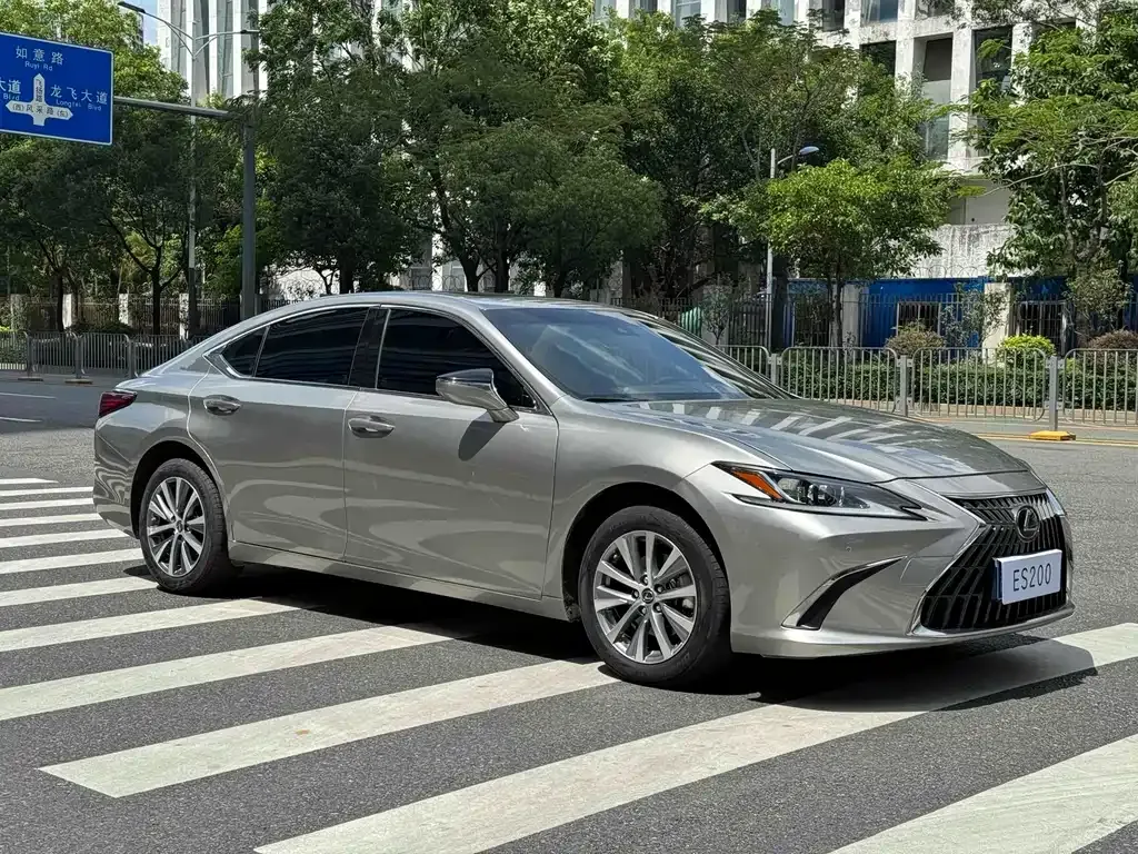 Lexus ES 2021 из CN, фото 2
