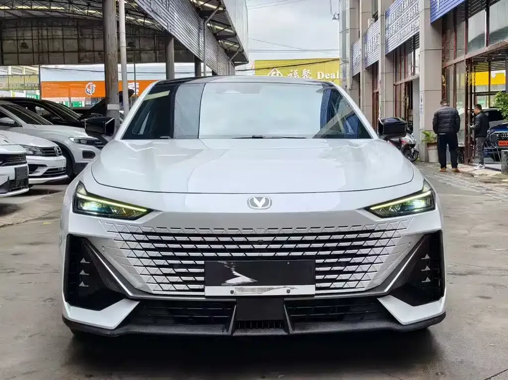 Changan UNI-V 2024 из CN, фото 2