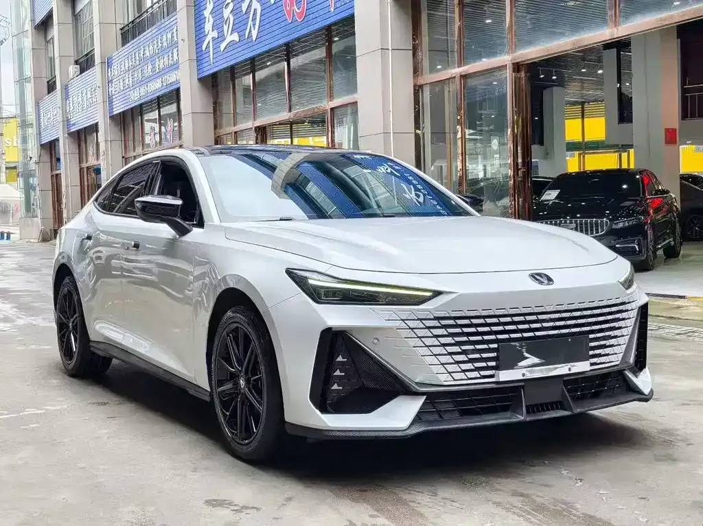 Changan UNI-V 2024 из CN, фото 4