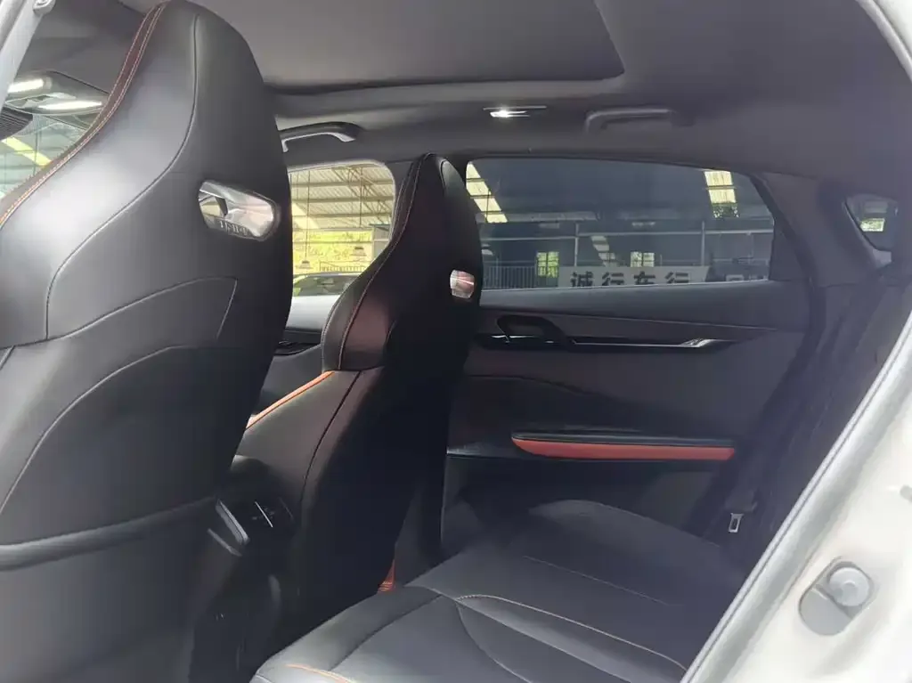 Changan UNI-V 2024 из CN, фото 7