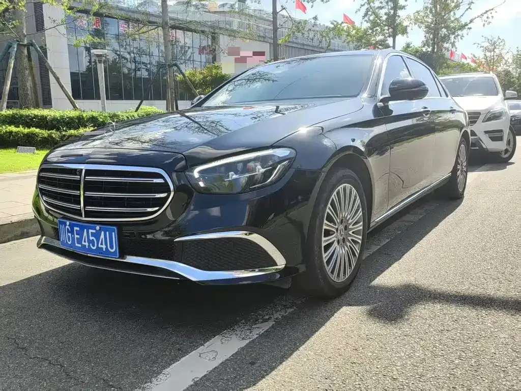 Mercedes-Benz E-Class 2023 из CN, фото 1