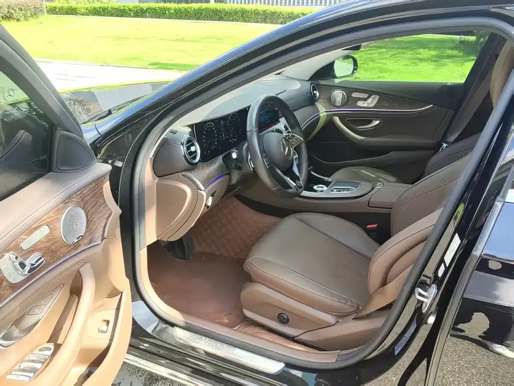 Mercedes-Benz E-Class 2023 из CN, фото 4