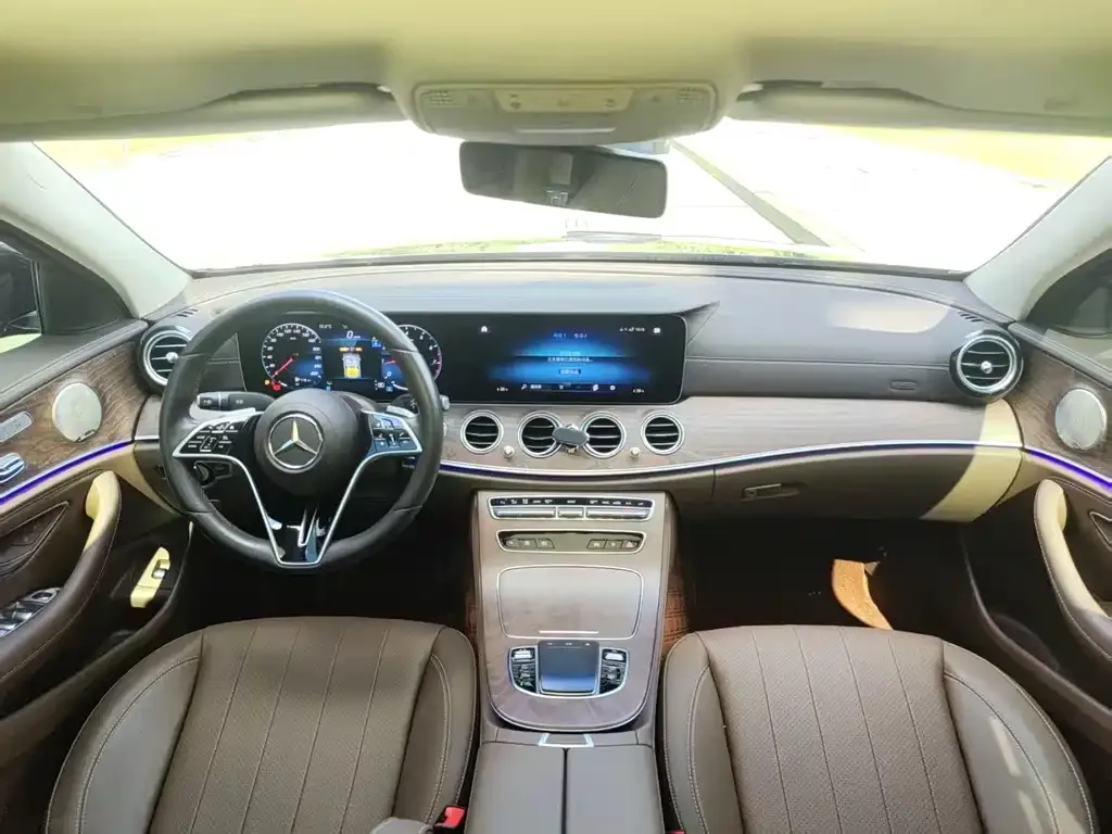 Mercedes-Benz E-Class 2023 из CN, фото 6