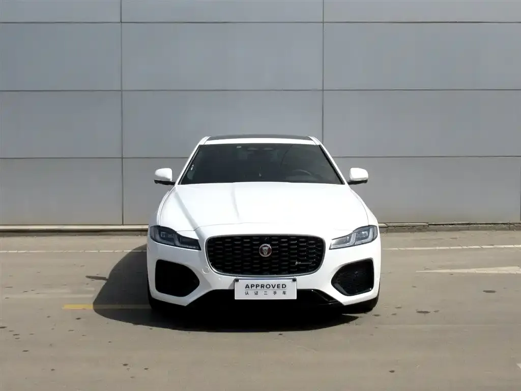 Jaguar XFL — фото 6