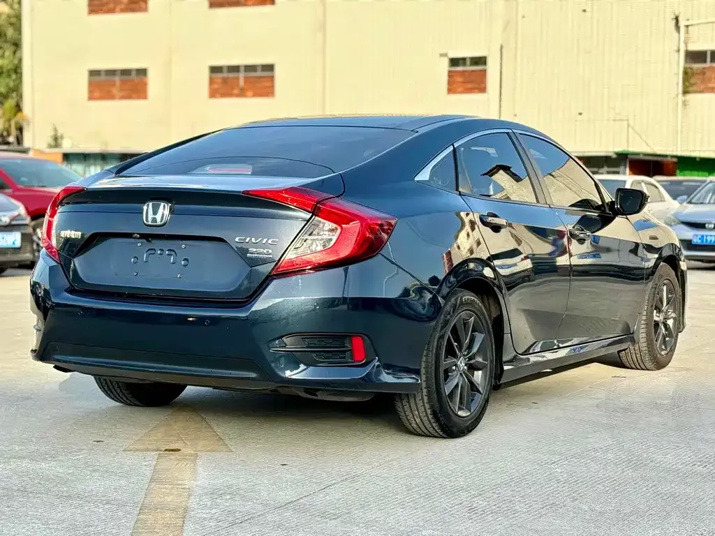 Honda Civic 2022 из CN, фото 10