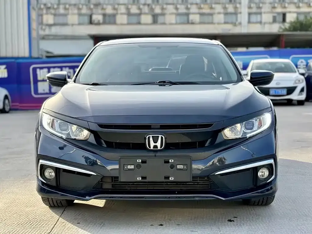 Honda Civic 2022 из CN, фото 2
