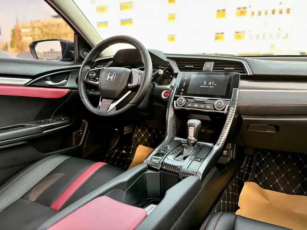 Honda Civic 2022 из CN, фото 5