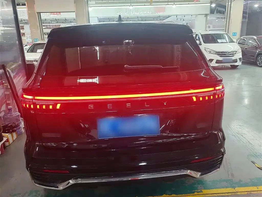 Geely Xingyue L — фото 6