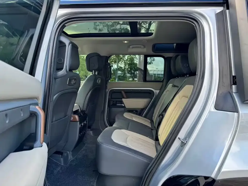 Land Rover Defender 2021 из CN, фото 3