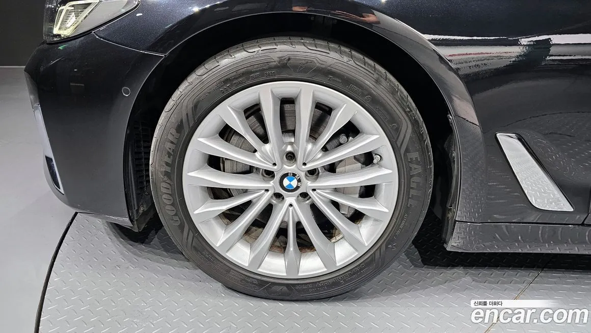 BMW 5-Series 2021 из KR, фото 5