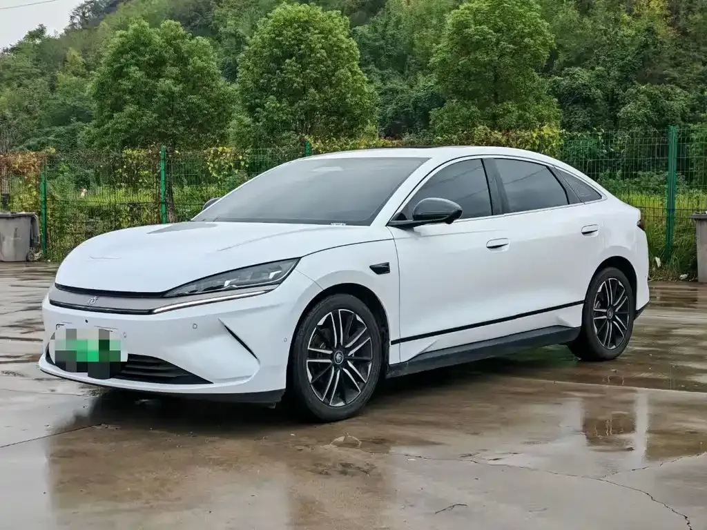 BYD Qin L — фото 1