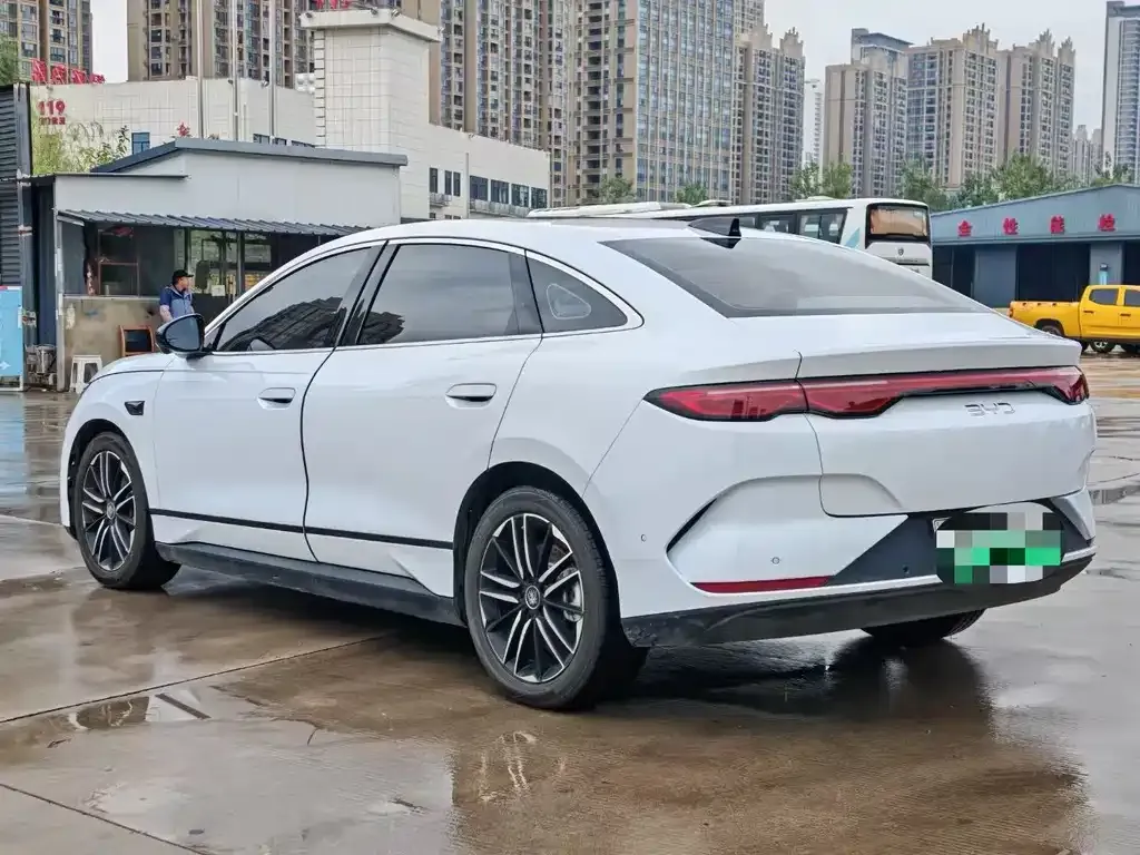 BYD Qin L — фото 4