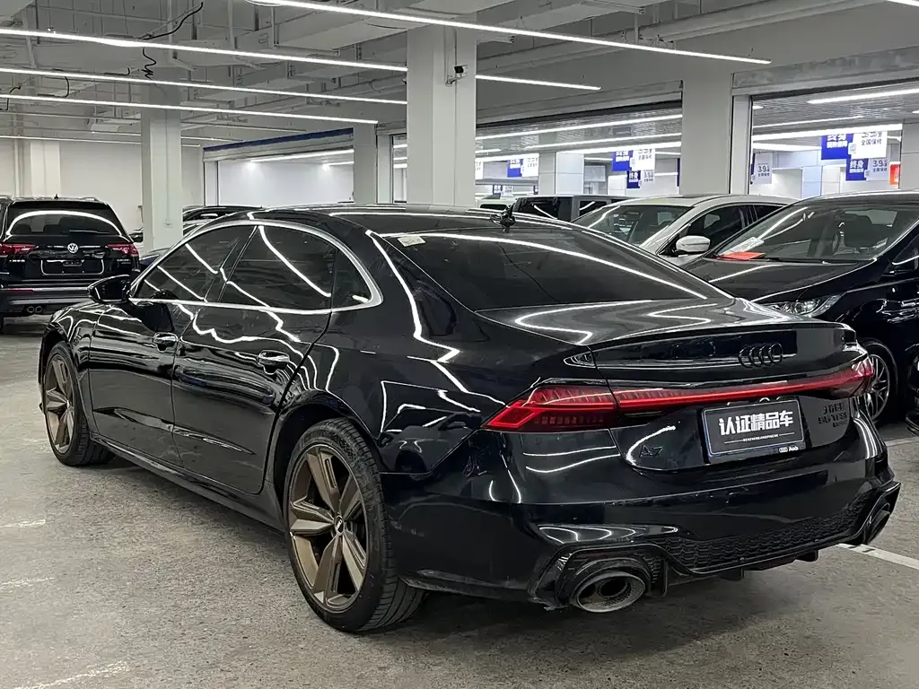 Audi A7L 2022 из CN, фото 7