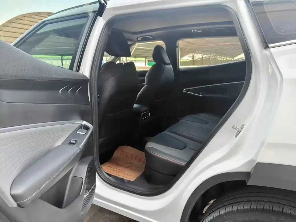 Geely Boyue 2024 из CN, фото 8