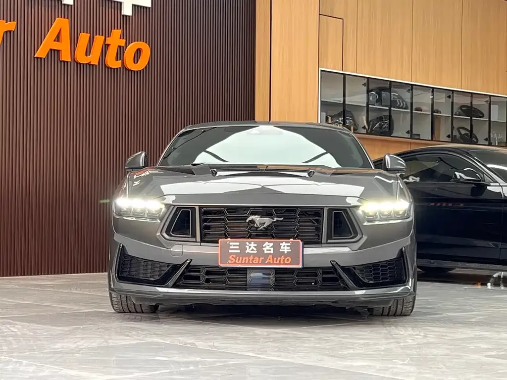 Ford Mustang 2024 из CN, фото 2