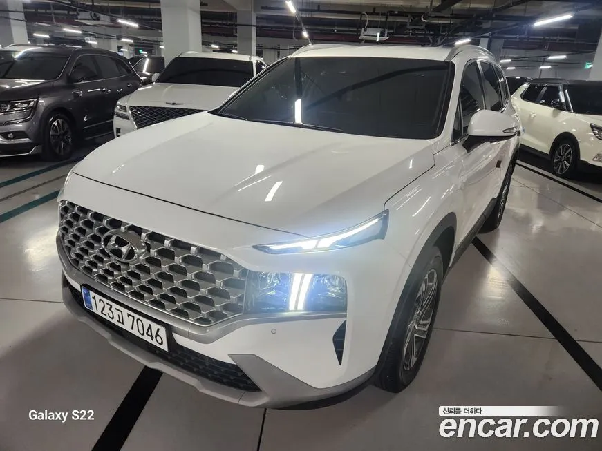 Hyundai Santafe — фото 1