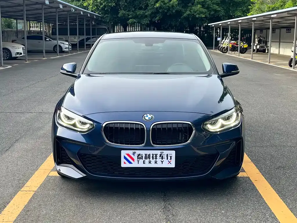 BMW 1 Series 2021 из CN, фото 2