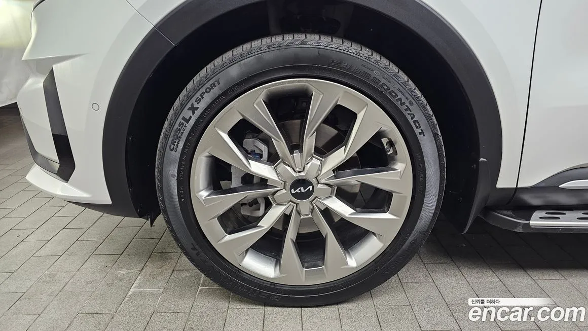 Kia Sorento — фото 5