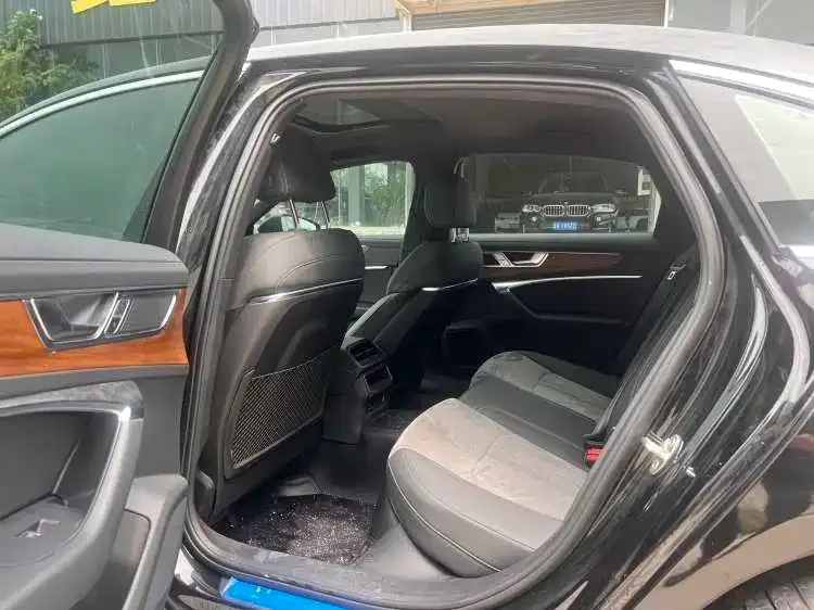 Audi A6L 2024 из CN, фото 5
