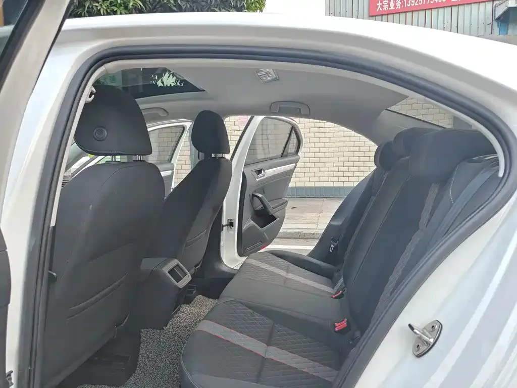 Volkswagen Lamando 2022 из CN, фото 7
