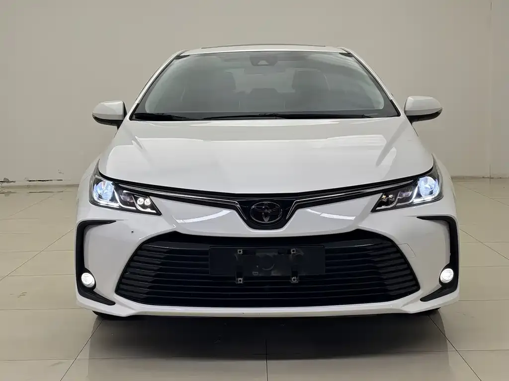 Toyota Corolla 2021 из CN, фото 2