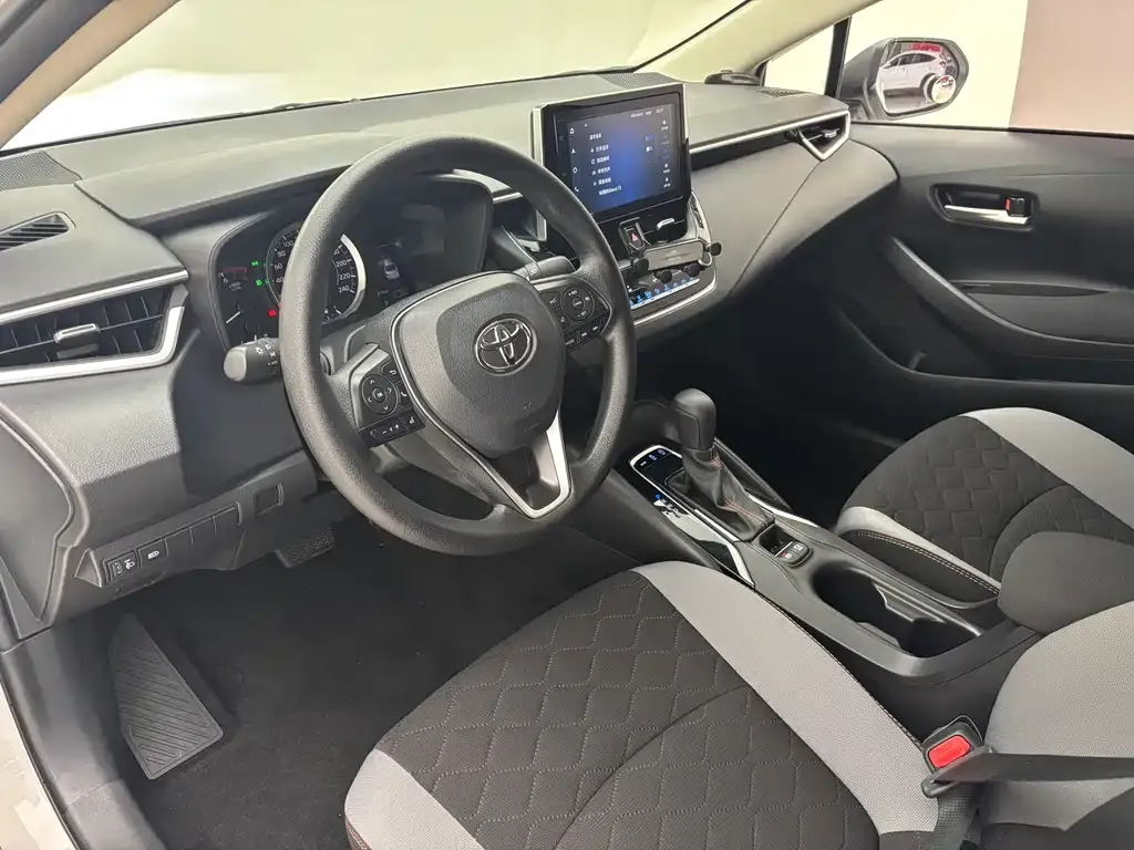 Toyota Corolla 2021 из CN, фото 8