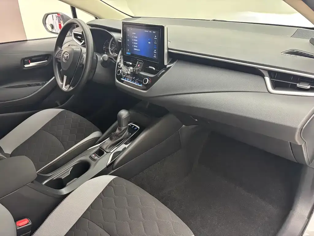 Toyota Corolla 2021 из CN, фото 9