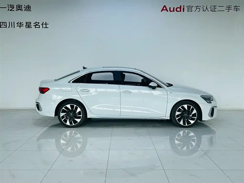 Audi A3 2022 из CN, фото 4