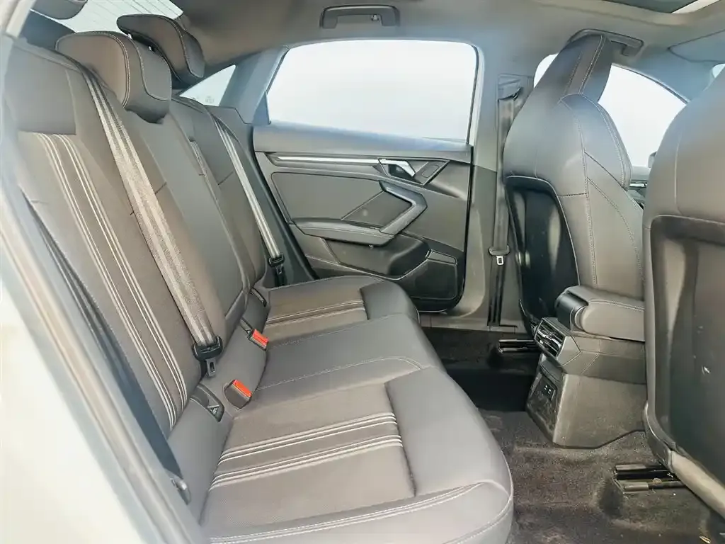 Audi A3 2022 из CN, фото 8