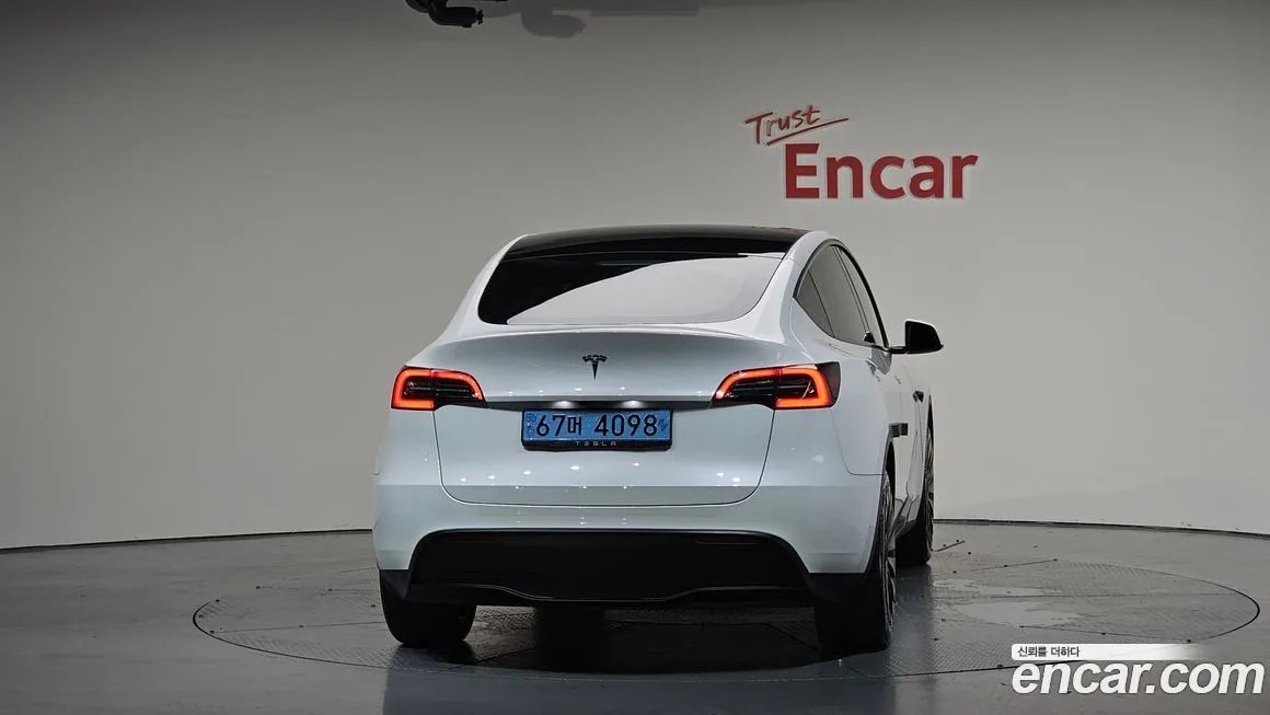 Tesla Model Y 2023 из KR, фото 4