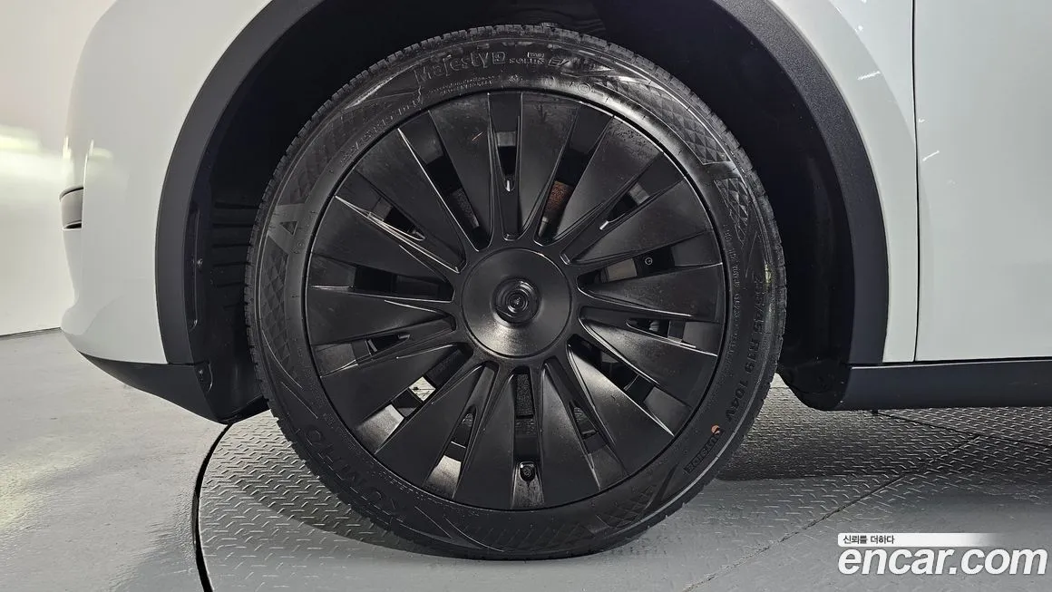 Tesla Model Y 2023 из KR, фото 5