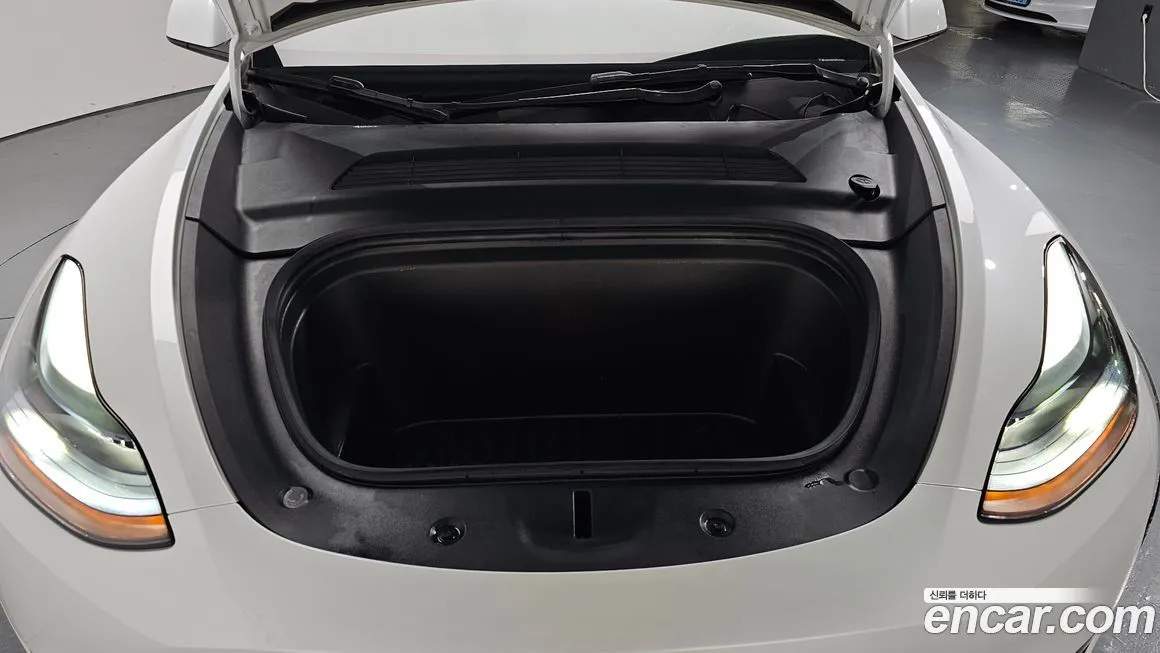 Tesla Model Y 2023 из KR, фото 6